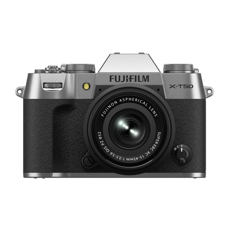 Fujifilm X-T50 Kamera mit 15-45mm Objektiv in Silber.